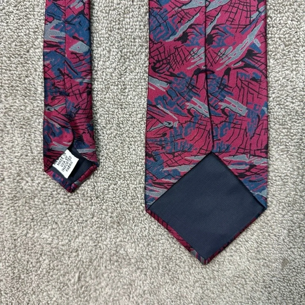 Carriage Cravats Mens Silk Tie Abstract Geometric Burgundy Navy Blue Made in USA